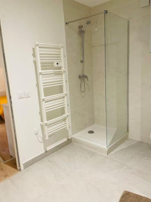 Appartement Le 18 à Bourg-de-Péage Extérieur photo